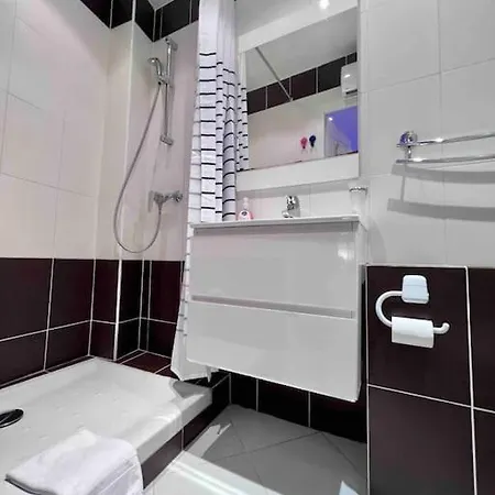 Au Petit Qg: Cosy Pour 2 Prs, 200m Des Plages 公寓 昂蒂布