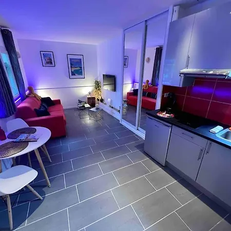 Au Petit Qg: Cosy Pour 2 Prs, 200m Des Plages 公寓 昂蒂布